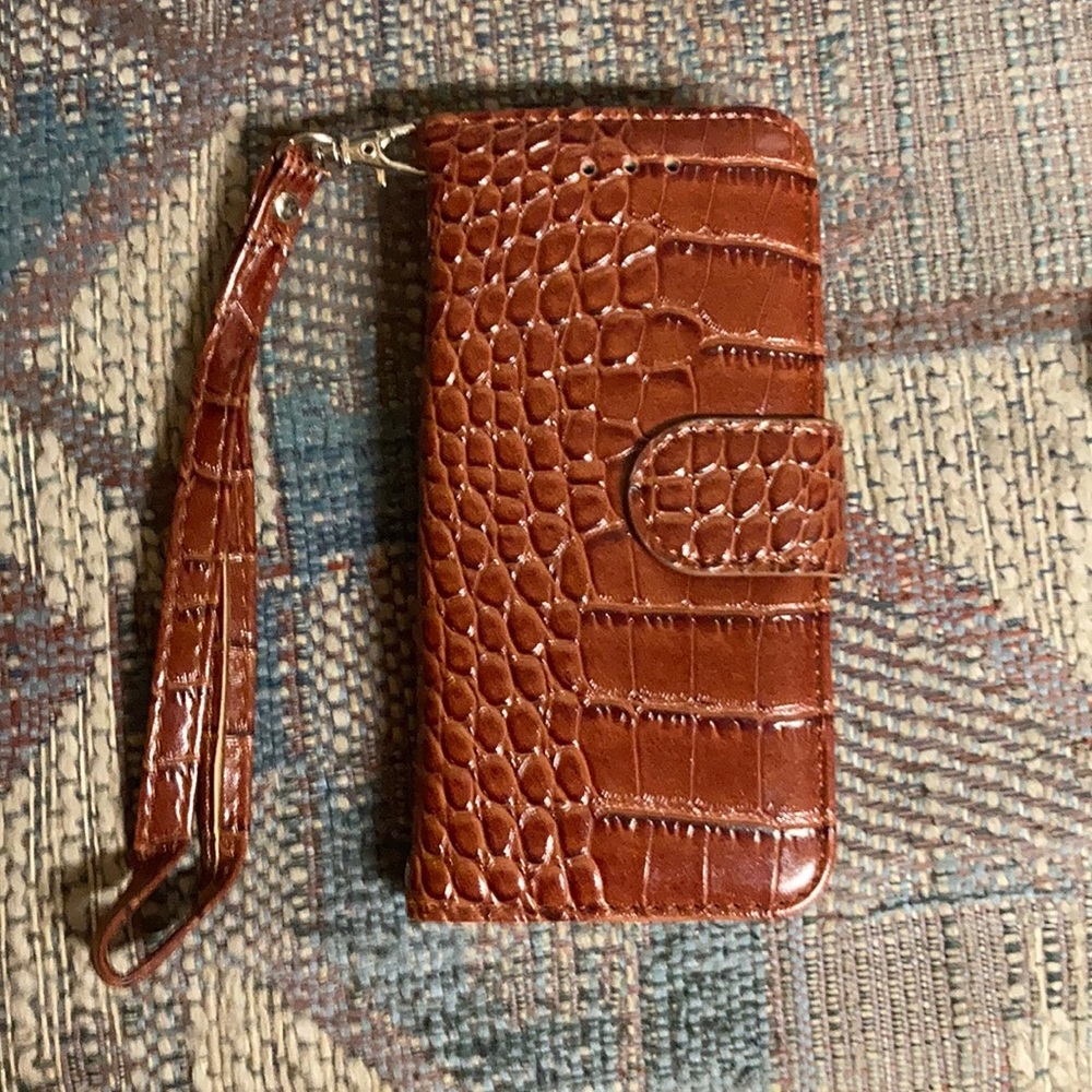 New iphone se  wallet case